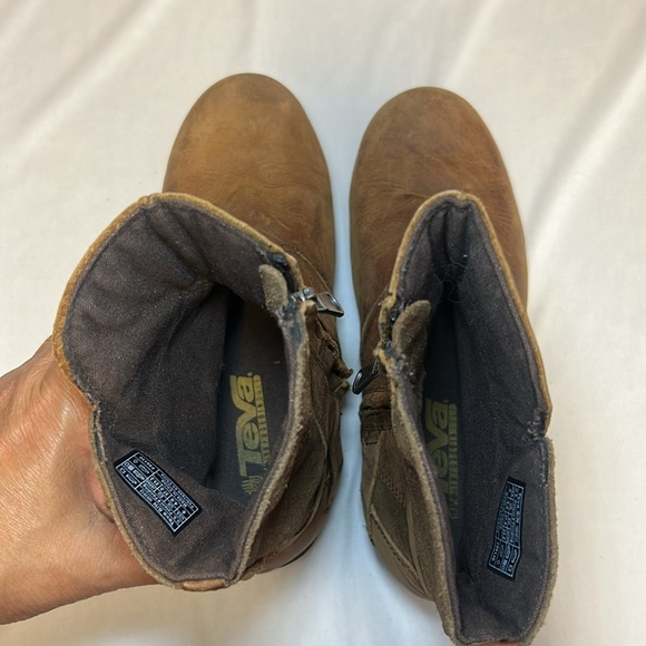 NEW Teva Zip Closure Camel Leather Suede Ankle Boots Women’s Size 6 - Picture 15 of 16